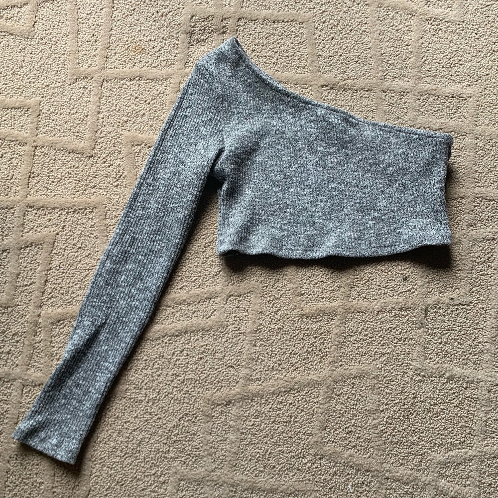 Grey one shoulder long sleeve